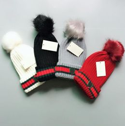 Mode hiver femmes rayure bonnets chapeaux pour femme hommes Parent enfant Bonnet pompons amovibles chaud fille garçons enfants casquette