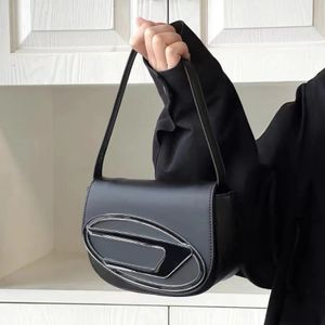 Mode vrouw flap jingle ontwerper schoudertassen klassiekers vierkante onderarm crossbody zadeltas handtas dames verschillende gelegenheden draagbare draagtas portemonnee