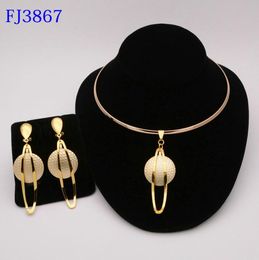 Fashion Woman Wedding African Beads Bijoux Set Gold Color Fashion Dubai Gold Color Bridal Gift2304878