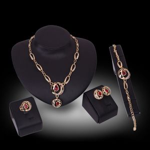 Moda mujer 18 K chapado en oro Rhinestone collar de rubíes pendientes pulsera anillo traje nupcial conjunto de joyería de fiesta