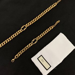 Moda mujer diseñador collar pulsera 18 k oro latón carta colgante collar joyería de lujo sin caja