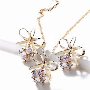 Mode vrouwen elegante zoete vlinderdas ketting oorbellen met kubieke zirkonia fijne sieraden set voor romantische bruiloft accessoires