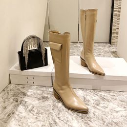 Fashion Femmes Boots Longs Boots en cuir breveté Pumps de genou de créateur décontracté Booty Mariage de mariage Tall Longs Bottes de poche à zétre à l'intérieur du mouton haut de gamme