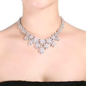 Mode-femmes luxe grandes fleurs chaîne pendentif Femel collier avec haute qualité Zircon cubique ensembles de bijoux de mariage de mariée