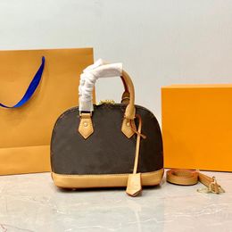 Mode femmes luxes Alma BB Designers sacs bandoulière bandoulière en cuir fleur en relief sac à main coquille fourre-tout fermeture éclair sac à main