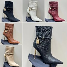 Botas de tobillo de la moda para mujeres Botas de cuero de gamuza de tacón de lujo de lujo diseñador de cuero Ford tacones altos de 105 cm botas de pico de 105 cm