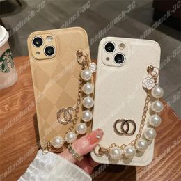 Fashion Women Phone Cases voor iPhone 14 Plus 13 Promax 12 Pro 11 XS XR XSMax lederen telefoonhoes Pearl Bracelet iPhone Case