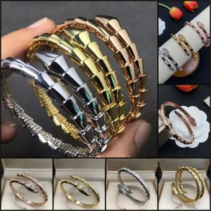 Bracelets pour femmes de la mode avec boîte-cadeau 2/3 tours NO / Half / Tail / Full Diamonds For Women Bracelet