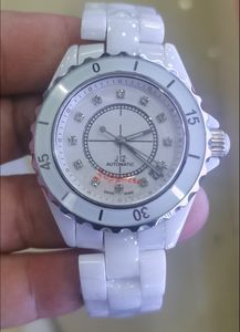 Fashion Women's Mechanical Watch 38mm Dial Japanese geavanceerde beweging Volledig automatisch wikkelmelk Wit Geavanceerd keramisch horloge