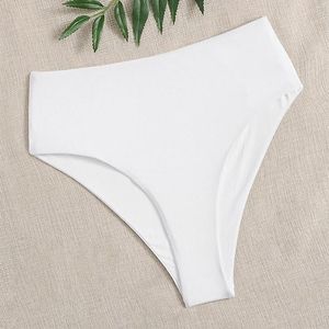 Fashion Women's Rucched Swim Bottoms High Taist Cheeky Swimsuit Bikini Blanc Souvrage de baignade d'été sans couture