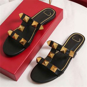 Fashion dames sandalen 2024 merk zomer populair lederen hoog -hielig sandalen casual vakantie appartement 24.4.20