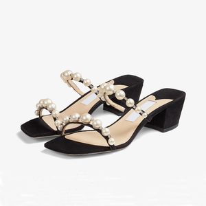 Moda Mujer Sandalias Bombas Senior AMARA 45 mm Perlas Doble correa de tobillo Diseño de ante negro Italia Verano Perfecto Vestido de noche con talón descubierto Sandalia Tacones altos Caja EU 35-43