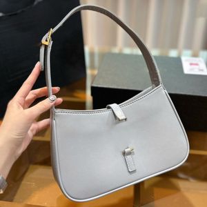 Moda Mujer Hombro Messenger Bag Bolsos de cuero Cartera Acolchada Cosmética clásica Bolsa de asas de verano Bolso Luxurys Bolsa de axila Mini bolsa Regalo de calidad Monedero