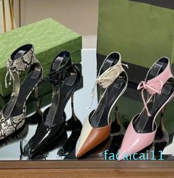 Moda mujer patrón de serpiente sandalias de cuero zapatos de vestir de diseñador de lujo con cordones ocasionales zapatos de fiesta de tacón alto puntiagudos zapato de fábrica de calidad superior