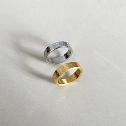 Moda mujer anillo de acero inoxidable anillos de banda de diseñador letra grabado pareja joyería tamaño 6-11209k