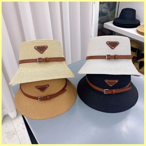 Mode Femmes Paille Designers Chapeaux Large Brim Cap Seau Chapeau Gorro Célèbre Marque Prix de Gros Ceinture Boucle Papyrus Seau Caps 21071004R