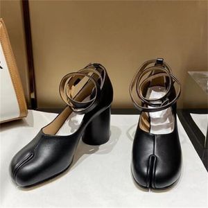 Mode dames schoenen ontwerper split teen ninja tabi pomp vrouw hoge hak varken voeten ondiepe sandaal ronde hoofd vrouwen jurk schoen