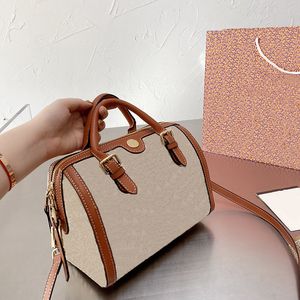 Mode femmes Luxurys designers sacs T haute qualité épaule CrossBody sac à main dames fourre-tout toile oreiller sac sac à main 2022 Cross Body sacs à main portefeuilles