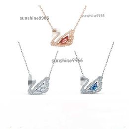 Mode Femmes Swan Battant Coeur Diamant Pendentif Collier 14K Or Collier de créateur de Cygne INS Style Collier Cadeau Émotif Bijoux pour Femmes Exprimer Leur Amour