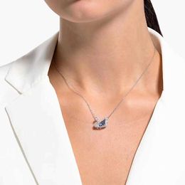 Mode Femmes Swan Battant Coeur Diamant Pendentif Collier 14K Or Collier de créateur de Cygne INS Style Collier Cadeau Émotif Bijoux pour Femmes Exprimer Leur Amour