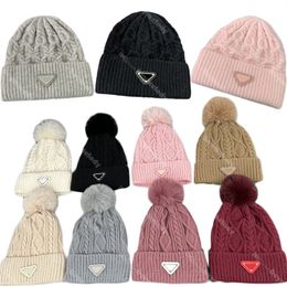 Mode Wollen Geweven Hoeden Driehoek Icoon Schedel Caps Designer Beanie Caps Nieuwe Gebreide Muts Mode Letter Caps