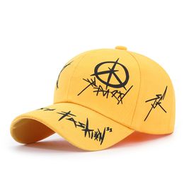 Fashion Yellow Graffiti Baseball Caps Snapback Hip Hop Street Casual Printing Peaked Cap Men Women Spring Summer Trucker Hat