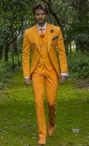 Moda Amarillo Gris Novio Esmoquin Muesca Solapa Padrinos de boda para hombre Vestido de novia Hombre guapo Chaqueta Blazer Traje de 3 piezas (Chaqueta + Pantalones + Chaleco + Corbata) 927