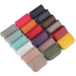 Porte-cartes Fashion Zippy vendu avec boîte porte-cartes en cuir de vachette de couleur unie