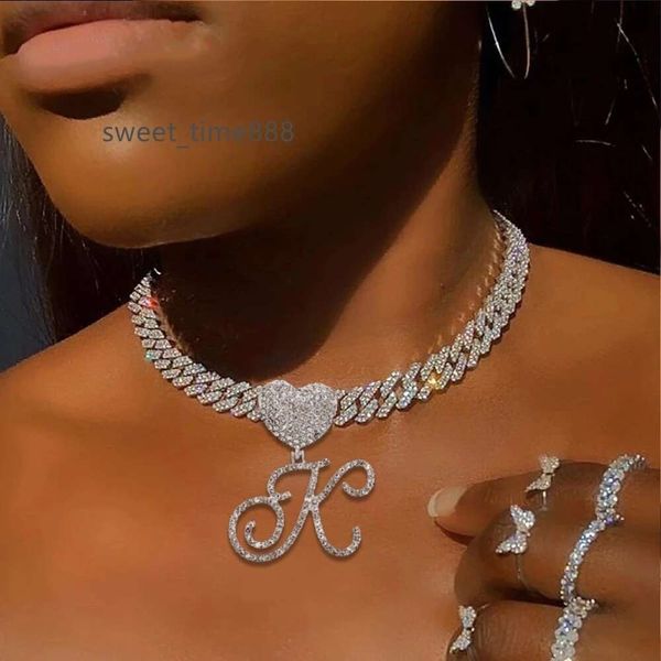 Collier cubain à rabat en diamant Hip Hop, 12mm, serti de diamants, lettres anglaises, pendentif tête de bouton d'amour, à la mode