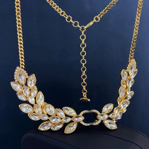 Collier en or étendu pour femmes à la mode et luxueux avec une valeur de beauté élevée, pendentif de blé complet en diamant, bijoux de créateur, collier à breloques en cuivre de haute qualité