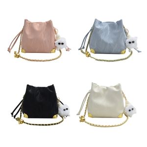 Sac à casse-cordant à la mode et simple sac à crampon pour les femmes de la chaîne d'épaule crossbody sac grande capacité Dernier design de sac à dos étudiant