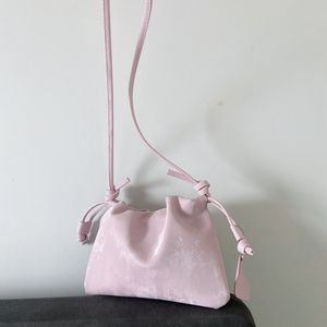 Modieuze en eenvoudige schoudertas crossbody tas voor vrouwen Chinees geplooide trekkoord dumpling tas 4 kleuren schattige kleine portemonnee