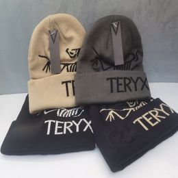 Gorro de diseñador de moda y estilo deportivo para hombres y mujeres en viajes de vacaciones Estampado de letras de esqueleto animal para calidez en otoño e invierno gorro