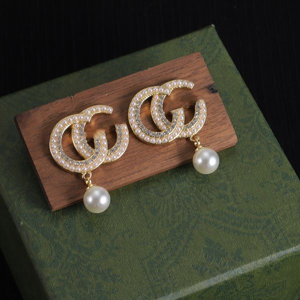 Boucles d'oreilles en or de Style parfumé classique à la mode boucles d'oreilles en forme de lettre boucles d'oreilles en perles accessoires pour femmes