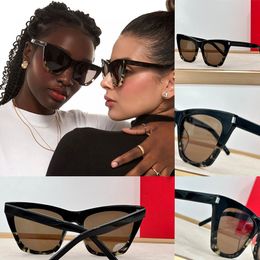 Design à la mode pour lunettes de soleil pour femmes monture œil de chat style simple et polyvalent été lunettes de protection UV400 en plein air de qualité supérieure avec boîte SL214