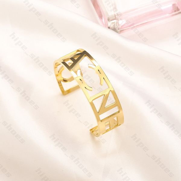 Bracelet Alphabet de créateur à la mode, accessoire de luxe de haute qualité, parfait pour les hommes et les femmes, excellent cadeau pour les anniversaires et les événements mémorables