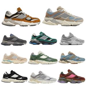 Chaussures de créateurs à la mode pour femmes baskets de luxe Trainers Men 2002r Popular Sock White Trainer Real Leather Néylon Sport SH032 B4