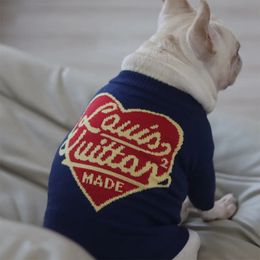 Vêtements à chiens à la mode automne de vêtements chauds hivernaux sweater schnauzer bulldog bulldog teddy petit moyen de luxe de luxe sweat-shirt pour animaux de compagnie