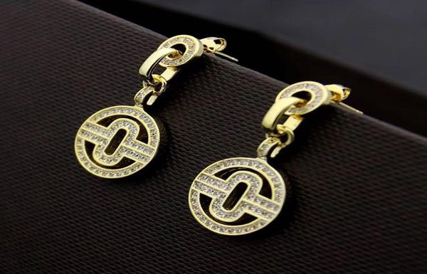 Boucles d'oreilles à la mode de la nouvelle déesse Top Top Classic Round Orees Round Oreing Bijoux Femmes Femmes Oreurs Gold Earring4041990