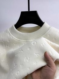 Modieuze truien met reliëf nieuwe trends in herfst en winter pluche dikke T-shirts voor heren casual en warme ronde hals ritsen 240104
