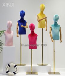 Modieuze full body mannequins rode kleur linnen stof kind dummy kinderen mannequins kleding winkel kindermodel rekwisieten display stand voor kledingdisplays