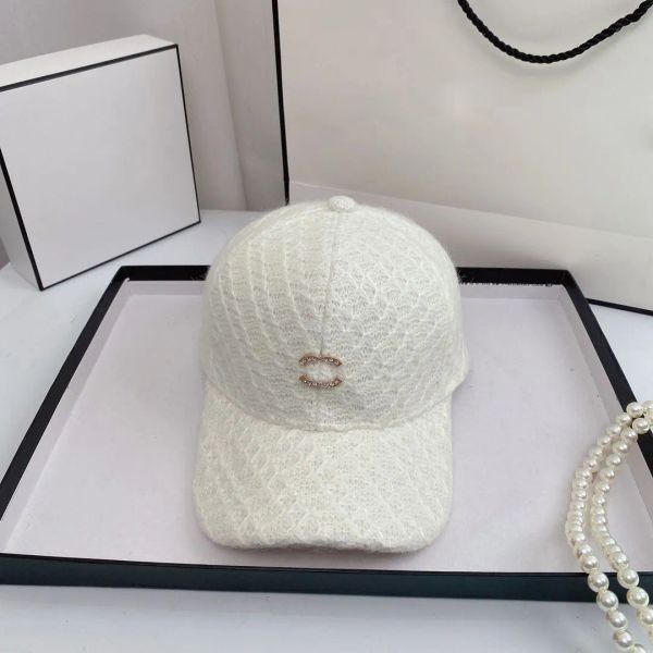 Chapeau à la mode pour hommes et femmes, marque de luxe Unique, casquettes de boule de cristal en métal, sport, Double lettres, chapeaux de Baseball réglables