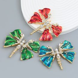 Broche papillon géométrique à nœud en métal à la mode accessoires de bijoux de Banquet insigne élégant et exagéré pour femmes