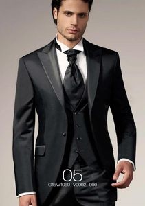 À la mode One Button Black Groom Tuxedos Groomsmen Peak Lapel Best Man Blazer Costumes de mariage pour hommes (veste + pantalon + gilet + cravate) H: 795