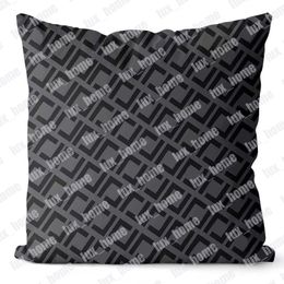 Caja de almohada de moda Camión de lujo 7 estilos de respaldo de respaldo de respaldo Bloque de acompañamiento de textiles suave diseñador de sofá almohada con carta