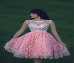 Modeloze roze korte homecoming -jurken Open achterste schep halslijn met kristal kralen kant een lijn afstuderen jurken nieuwe aankomst4254849