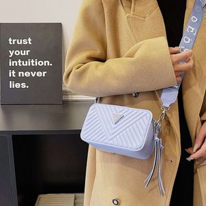 Modieuze kleine dameshandtas Nieuw Uitgaande mode Veelzijdig Populair Letter Camera Brede schouderriem Diagonale straddle bag