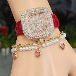 Modieuze vierkante volle diamant dames horloge kwarts hartvormige hangerse armband