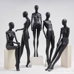 Style à la mode couleur noire femme mannequin mannequin pour l'affichage