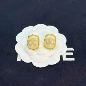 Modieuze hangende oorbellen met 18K goud en verzilverde C-lettervorm, geschikt als huwelijkscadeau voor dames